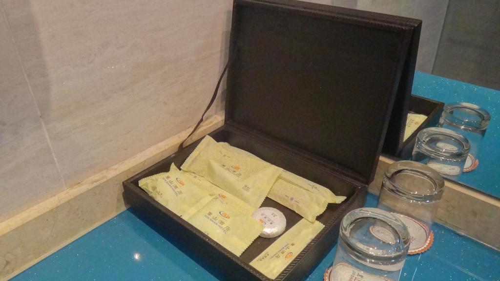 Guangzhou Junshan Hotel - Shuttle Bus For Canton Fair Exterior foto
